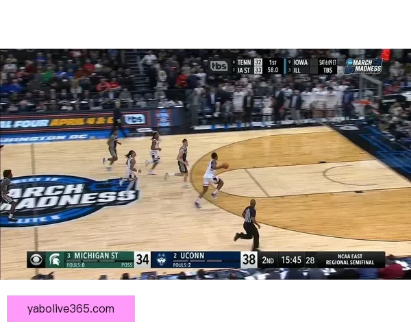 康涅狄格击败伊利诺伊晋级NCAA决赛 里德双十+马林斯贡献15分续写辉煌